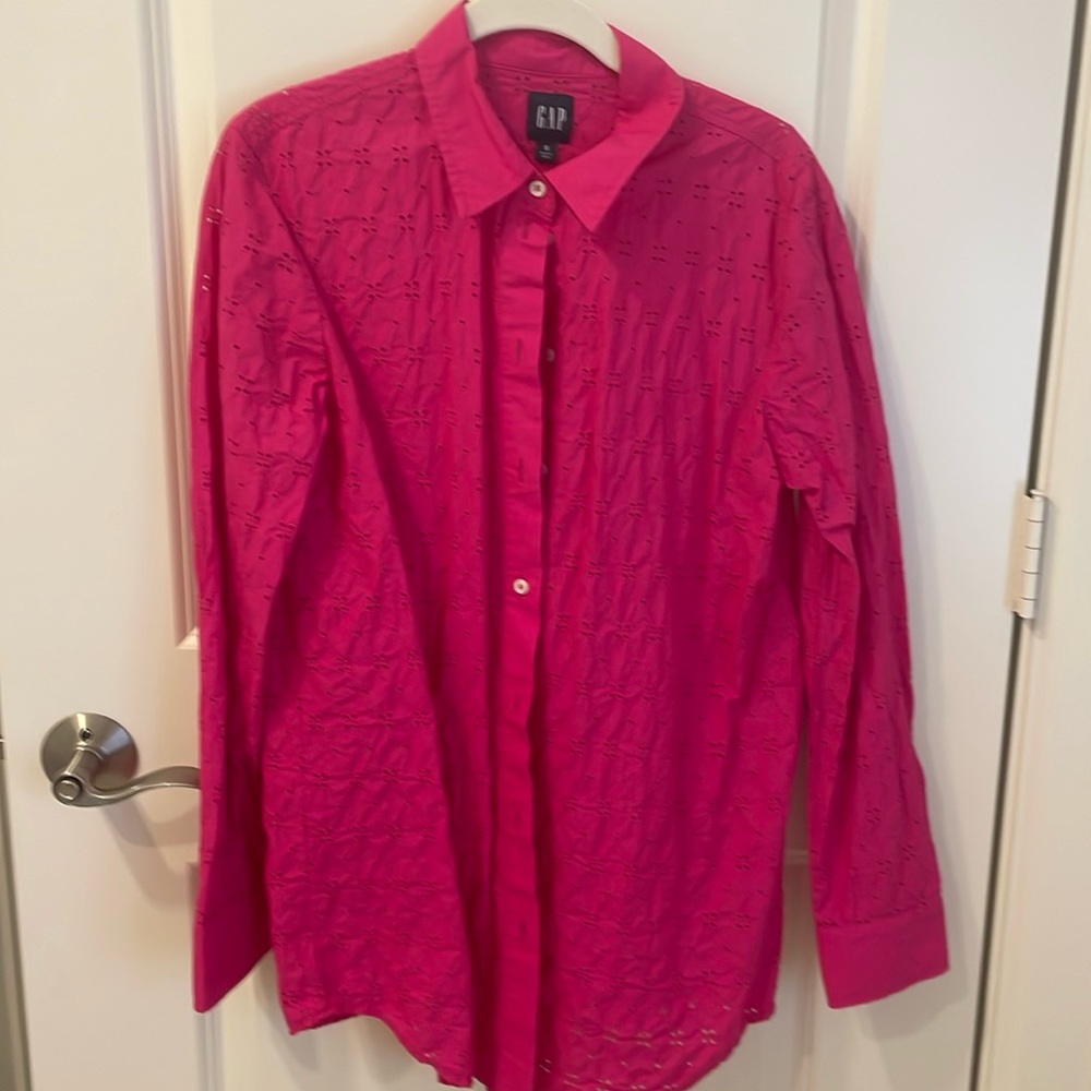 Gap Pink Eyelet long sleeve shirt